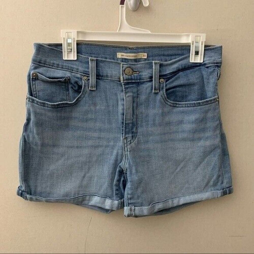 Levi’s Mid Length Denim Shorts Womens Size 30/10